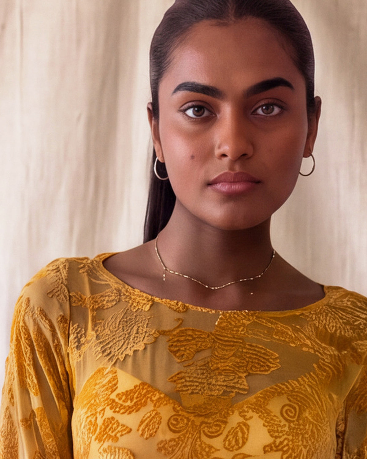 Reiko Dress in Yellow, neckline detail