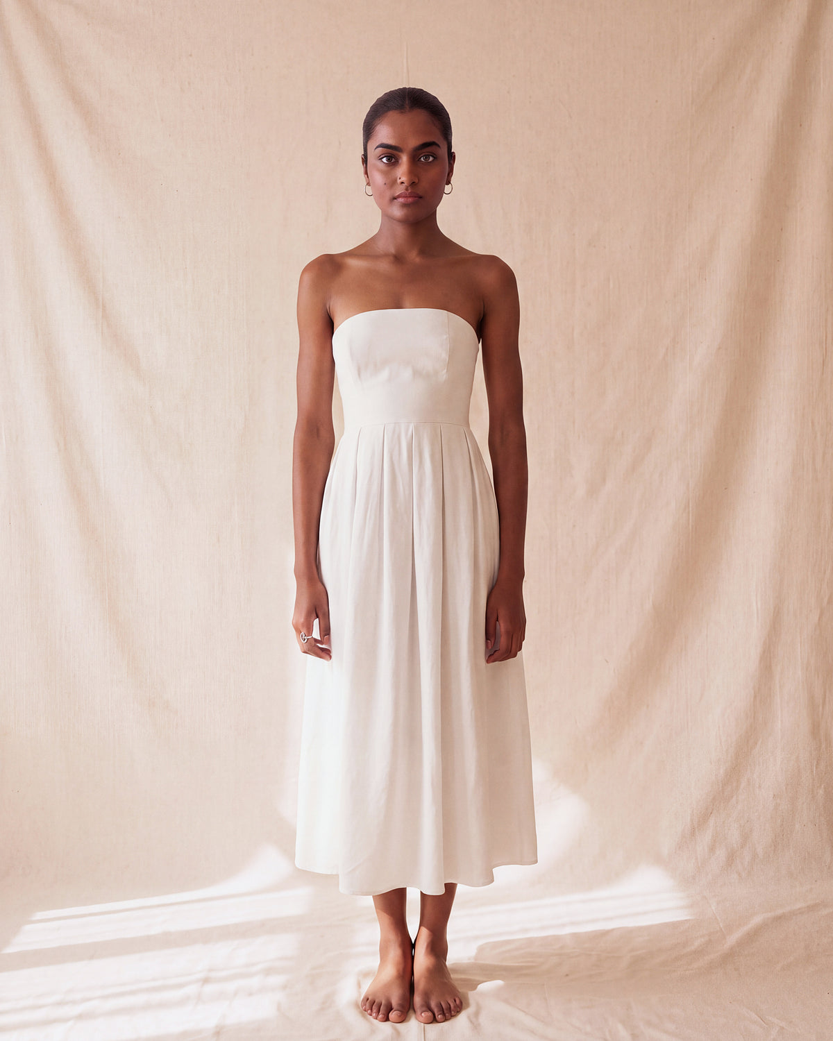 Juliette Dress in White linen, front view