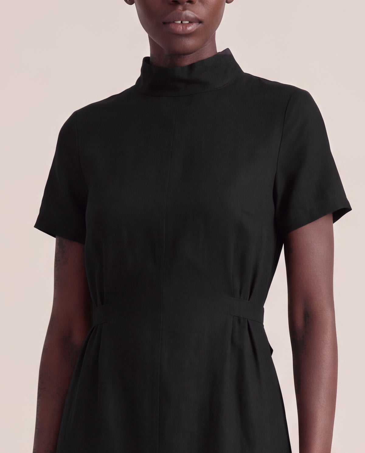Hibo Dress in Black, stand collar